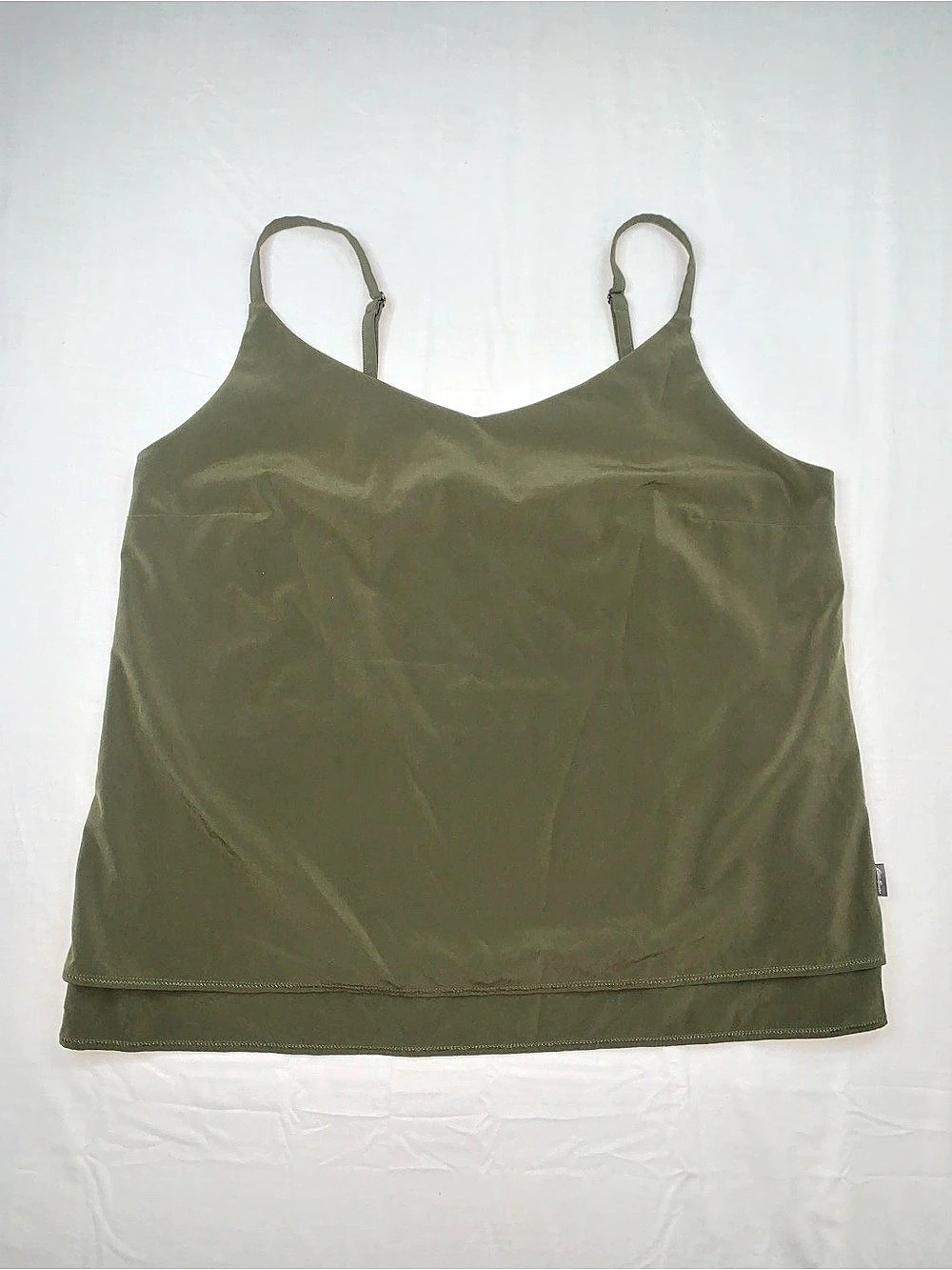 Eddie Bauer Travex Olive Camisole adjustable spaghetti straps Size Medium